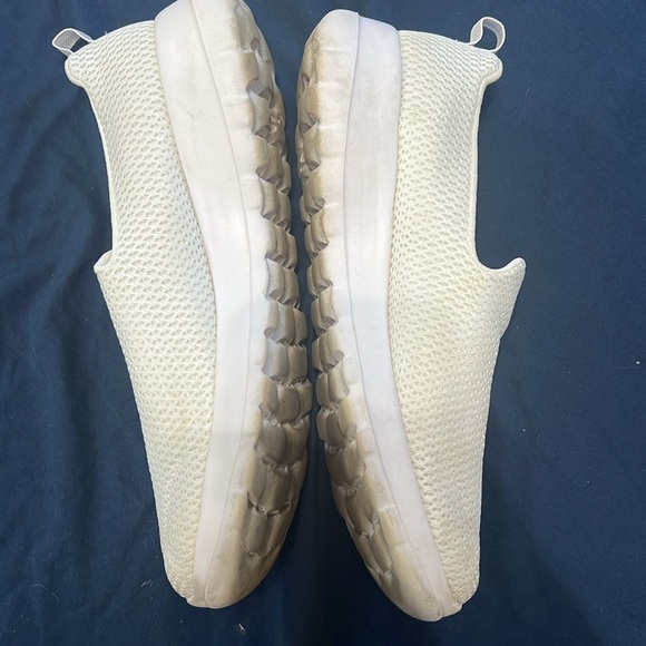 Skechers memory foam slip on - Picture 5 of 9